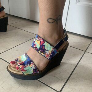 Hush Puppies Floral Wedge Sandals - Size US 6, Never Worn